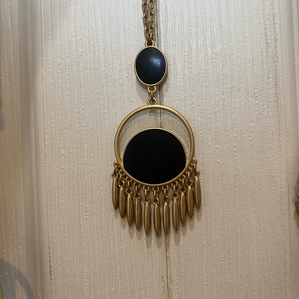 Elegant Black and Gold Pendant Necklace - Women Jewelry
